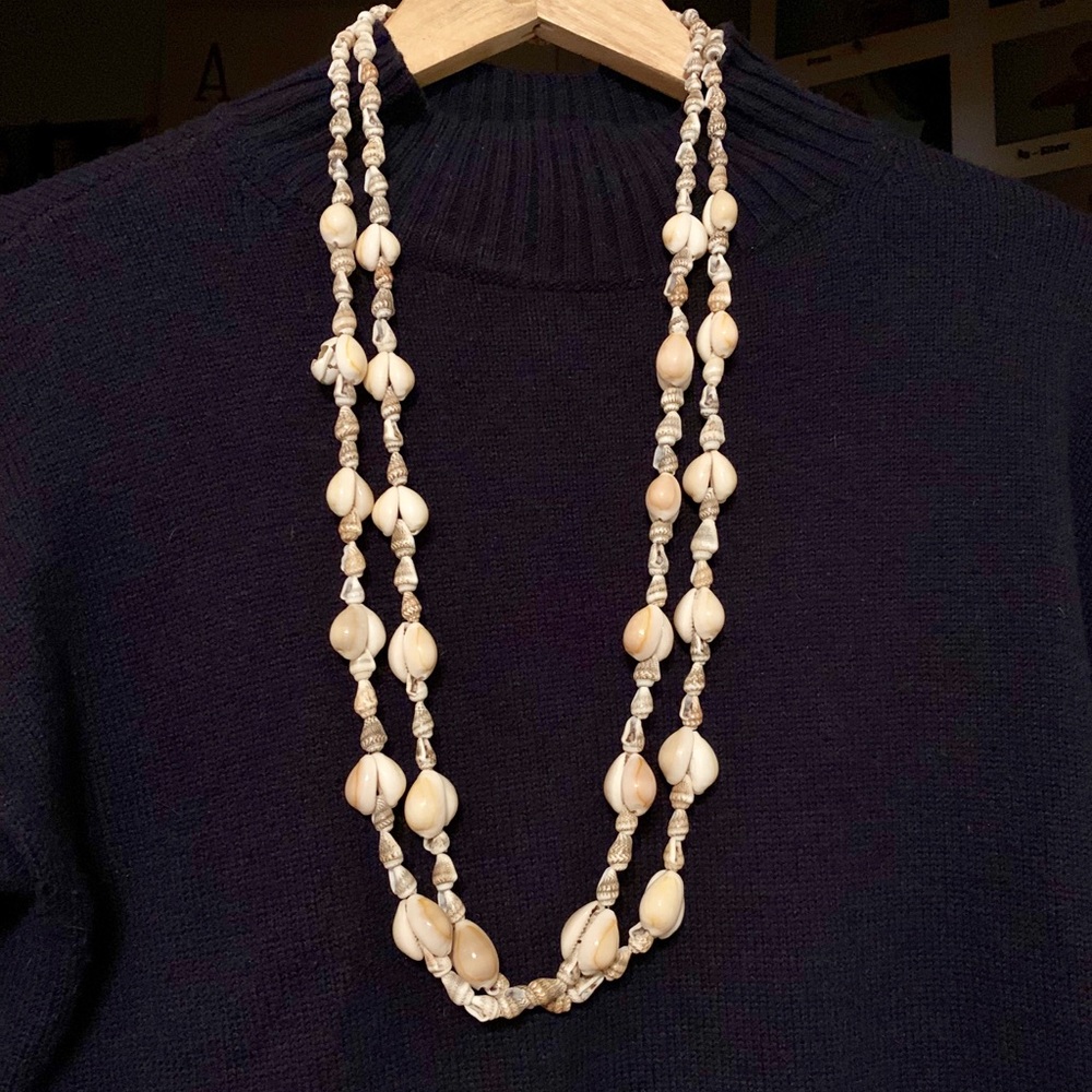 What the shell?? 5 pieces. Extra added. See pics!